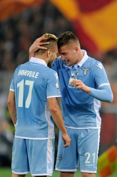 示了球员的 示了球员的